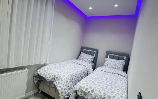 Amora Suites