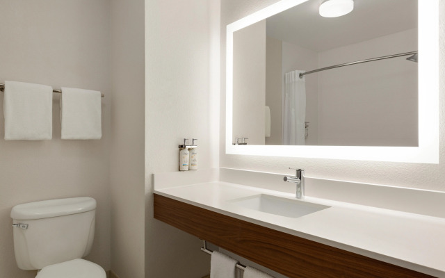 Holiday Inn Express West Sacramento by IHG
