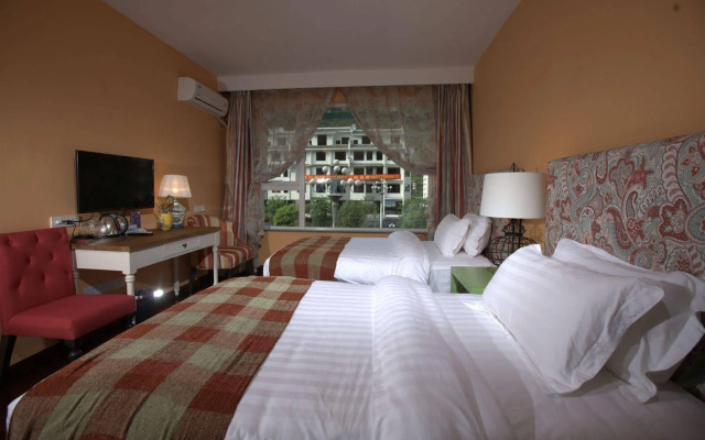 Michael's Inn & Suites