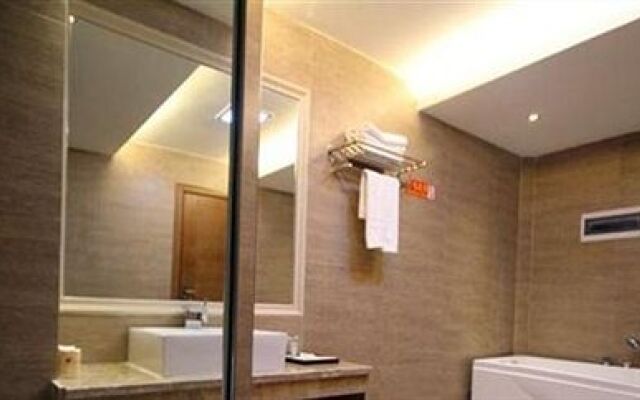 Kunming Ceres Hotel