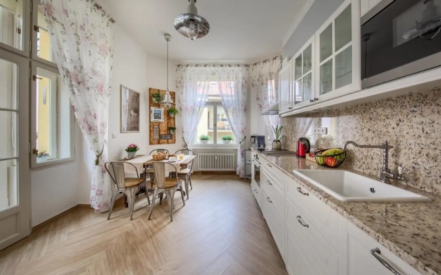 PragueOne Apartment,A/C,Terrace