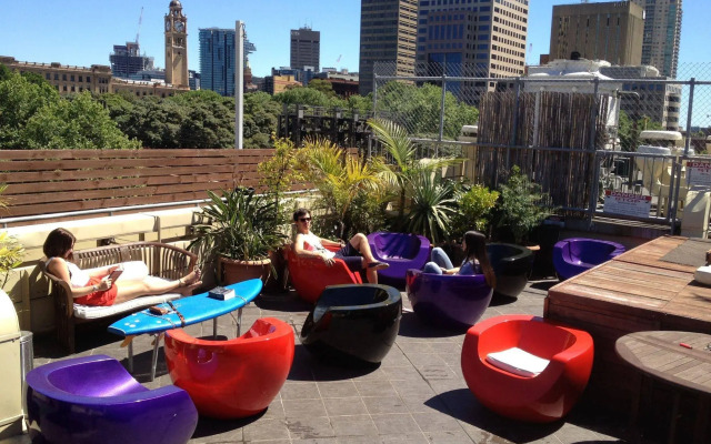 Big Backpackers Hostel
