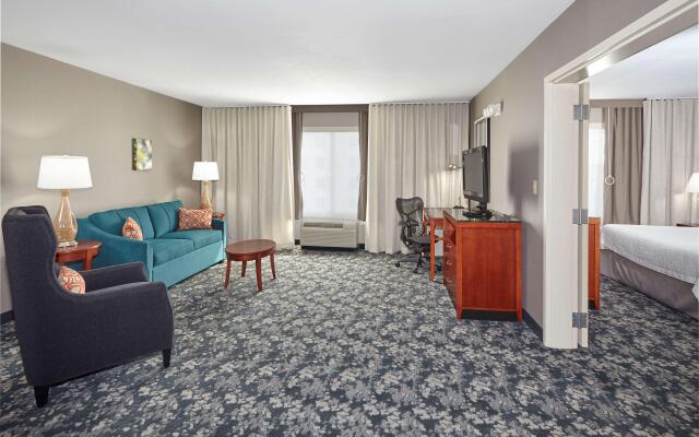 Hilton Garden Inn Lake Forest Mettawa