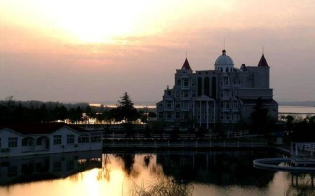 Seaside City Resort Village