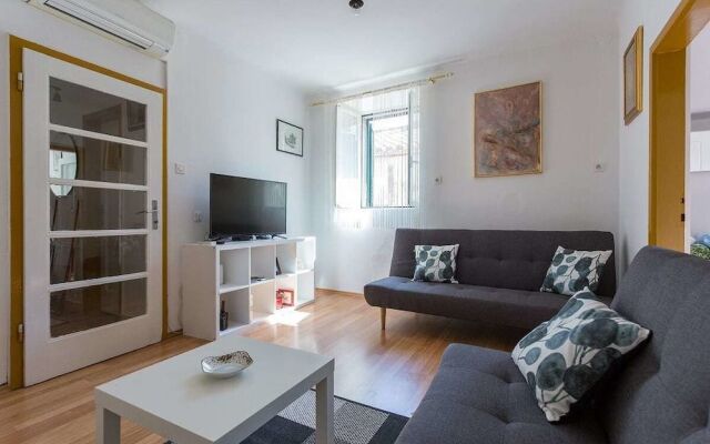 Sogaro Apartment