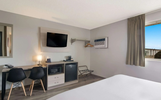Econo Lodge Scottsbluff