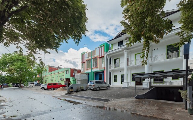 Urbanview Hotel 99 Syariah Banjarbaru by RedDoorz