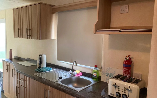 3-bed Caravan in Walton on the Naze
