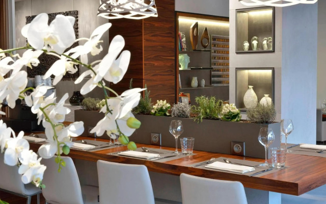 AC Hotel by Marriott Marseille Prado Velodrome