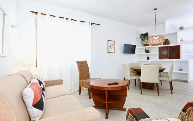 Urbanización El Oasis, 20 Villas en 1ª Línea Playa