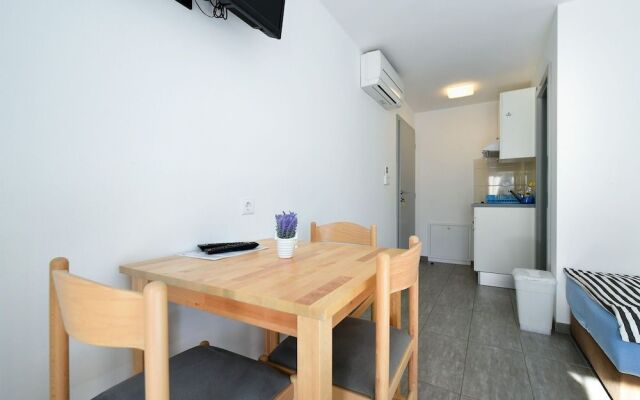 Apartment 1964