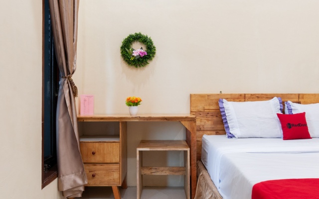 RedDoorz Sapo Rumbia 2 Berastagi – Guest Rooms – Berastagi
