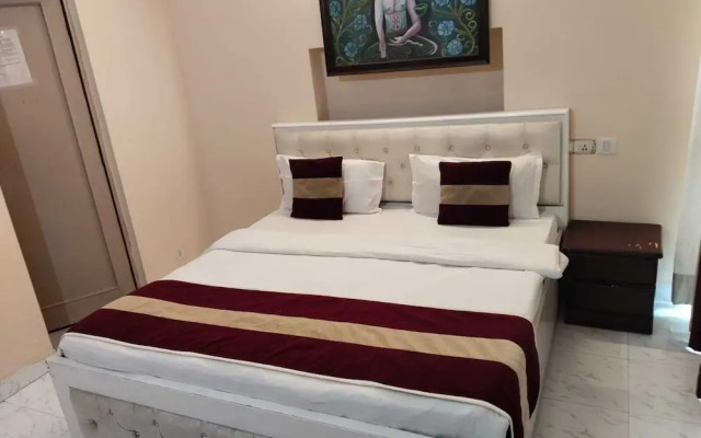 Room-boutique Guest Room in Heart of Ne