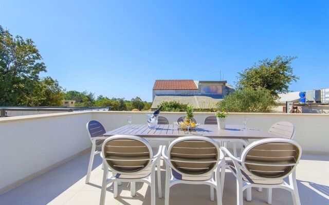 Apartments Villa V