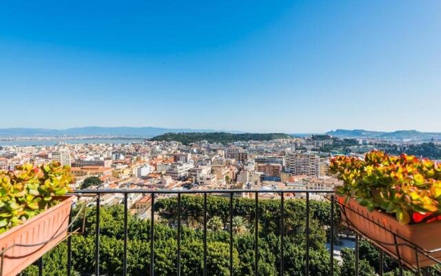 Vico 6 - Enchanting view in the City Center