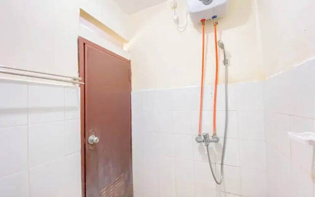 Great Deal Studio At Gateway Ahmad Yani Cicadas Apartment