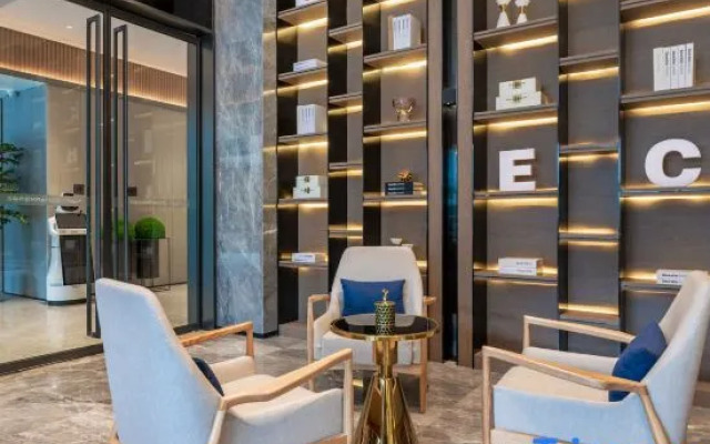 Echarm Hotel (Yichang Huoche Dongzhan)