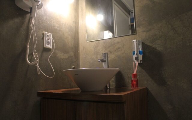 U Guesthouse in Hongdae Female Only - Hostel