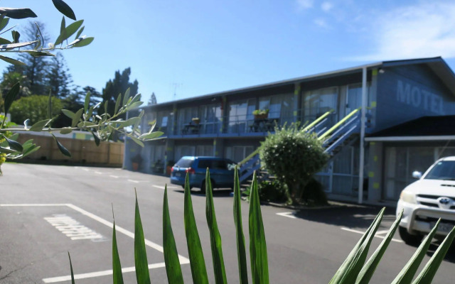 Roselands Motel