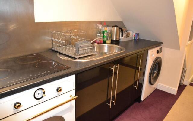 Olive Tree Apartment - 2 Bedrooms Apartment - Stayseekers