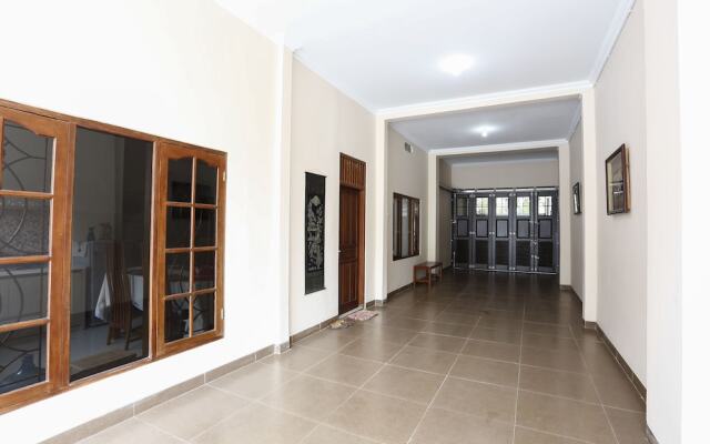 RedDoorz @ Condong Catur 3