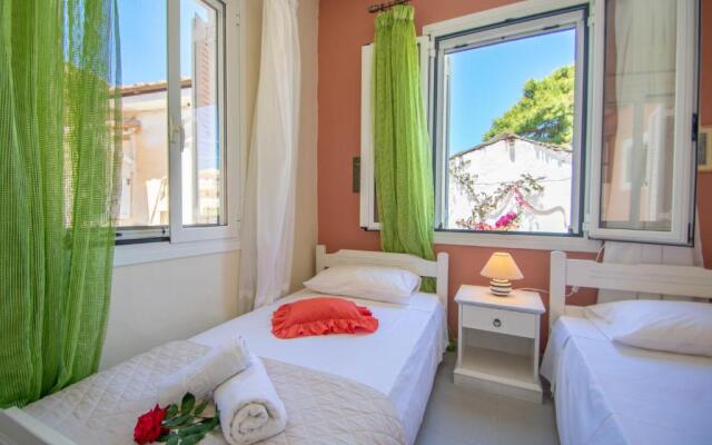 Dora's Tsilivi Beach House A