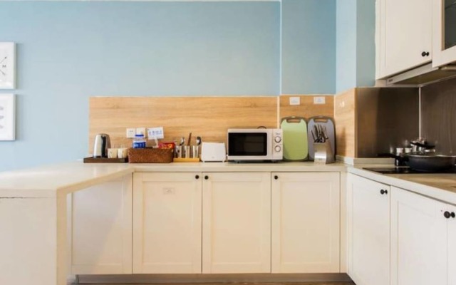 HOMIER Serviced Apartment (Chinese Citizen Only)