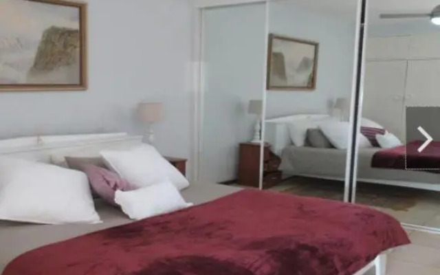 Romilly Beach Apartment