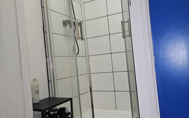 Charming 1-bed Apartment in Huddersfield