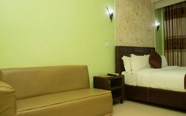 The Legacy Hotel & Suites