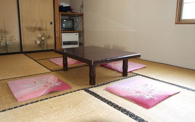 Akakuraonsen Mogamiso