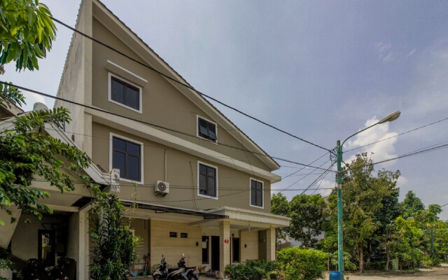 RedDoorz Plus @ Cikarang