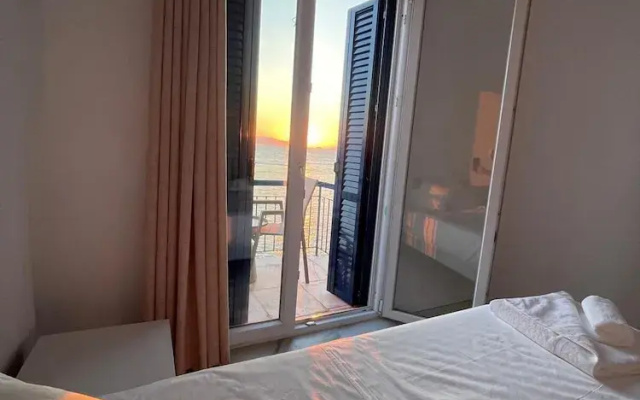 Avra Hotel