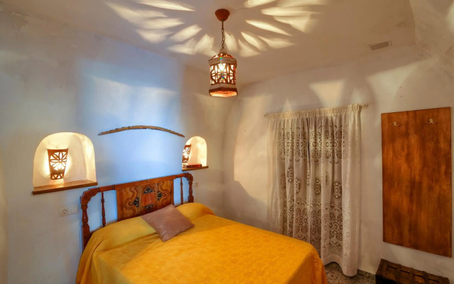 Cueva El Murallon Benamaurel