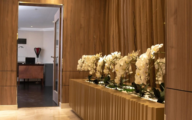 Corp Executive Hotel Doha Suites