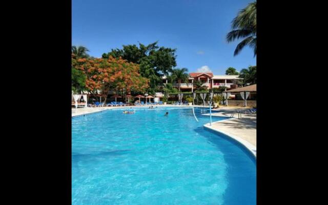 Room in Apartment - Delightful Caribbean Apartment in Boca Chica
