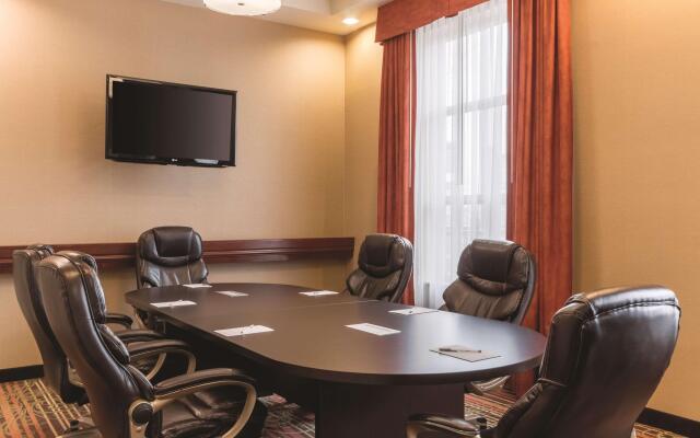 Hampton Inn by Hilton Edmonton/South, Alberta, Canada