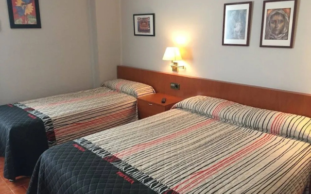 Hostal Roma