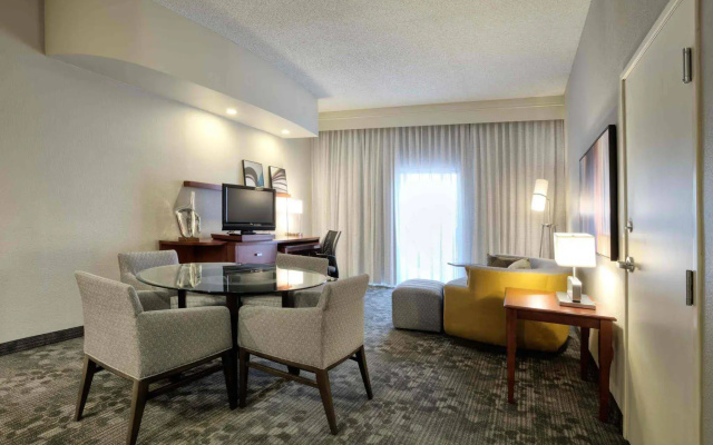 Courtyard by Marriott McAllen Airport