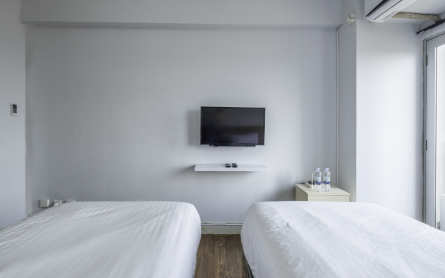 OYO 1405 Easton Near RS AMC