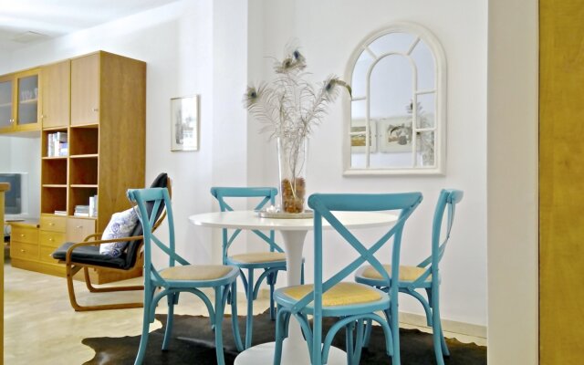 Family friendly 2BR Terrace quiet street - Neo