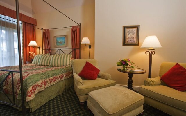 La Mer Hotel & Dewey House