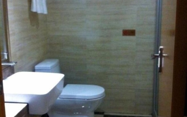 Jinhaiyue Hotel – Bathroom – Zhanjiang