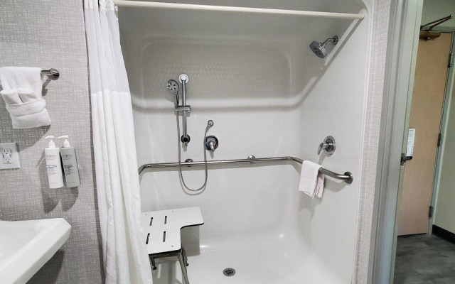 Hampton Inn Olathe
