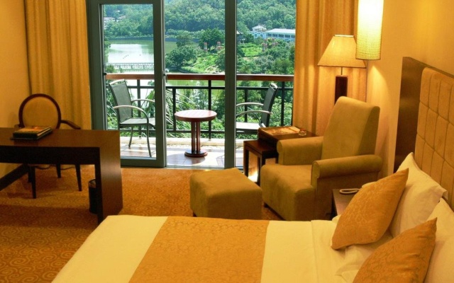 Royal Hotel – Guest Rooms – Jiangmen