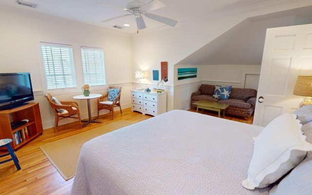 3 10th Place by Tybee Vacation Rentals