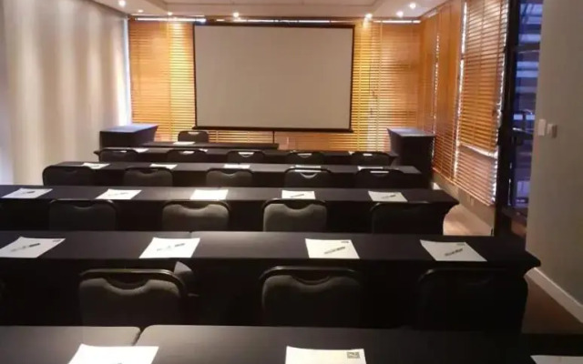 Flat 4 Estrelas Jardins