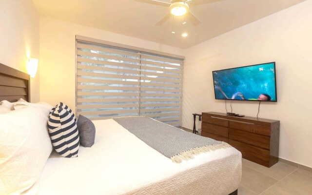 Solea by Mikitito Rentals