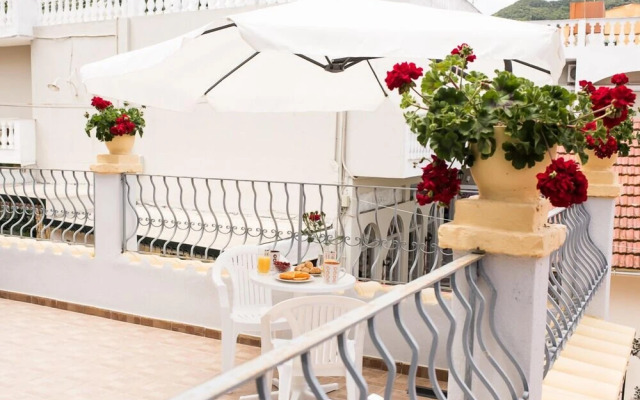 HB Hotel Benitsa