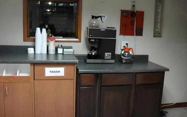 DTLV, a Baymont by Wyndham